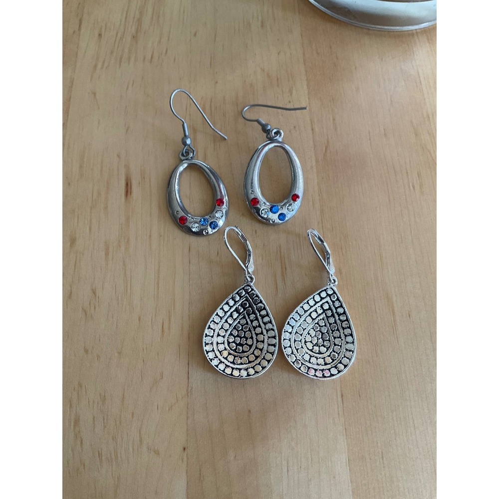 Lot of 2 Pairs Silver Tone Earrings KJS Oval Rhinestone & Textured Teardrop